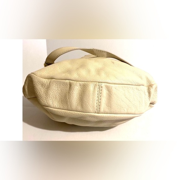 Marc by Marc Jacob’s Elegant cream Shoulder Bag - Picture 2 of 10